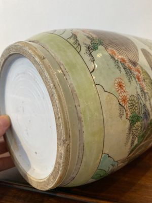 Beau vase de forme rouleau en porcelaine de Chine famille verte à décor de la production de riz, 19ème — photo 11
