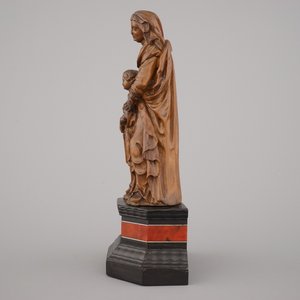 Beeld in buxushout van Sint-Anna en de Maagd, ca 1600 — foto 6