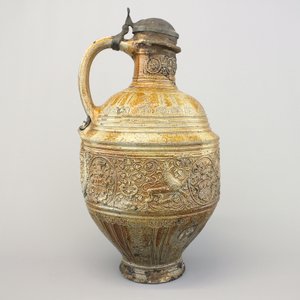 Belangrijke steengoedkruik met wapenschild en tinmontuur, Raeren, ca 1600 — foto 2