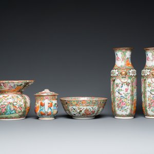 Belle collection de douze pièces en porcelaine de Chine famille rose de Canton, 19ème — photo 10