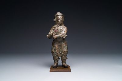 Belle figure de Zhou Cang 周倉 en bronze doré, Chine, Ming