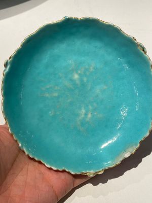 Belle paire de bols couverts sur présentoirs en porcelaine de Chine famille rose, Qianlong — photo 26