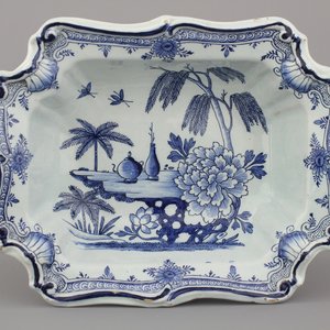 Blauw en wit Delfts bassin met chinoiserie, 18e eeuw — foto 1