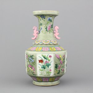 Blauw en wit gelobde schotel in Chinees exportporselein — foto 1