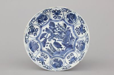 Blauw en wit Wan-Li bord in Chinees porselein met eend, Ming-dynastie, 16e eeuw