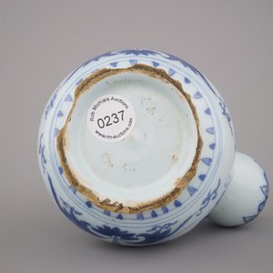 Blauw en witte Delftse kendi met chinoiserie, laat 17e eeuw — foto 3