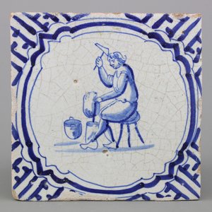 Blauw en witte Delftse tegel met smid, 17e eeuw — foto 1