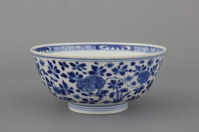 Blauw en witte kom in Chinees porselein, Kangxi, 17e eeuw