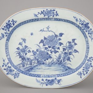 Blauw en witte terrine met deksel en onderbord in Chinees porselein, Qianlong, 18e eeuw — foto 7