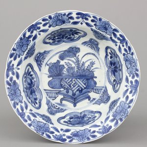 Blauw en witte Wan-Li 'klapmuts' kom in Chinees porselein, Ming-dynastie, 16e eeuw — foto 1