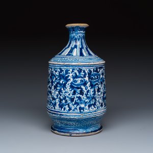 A blue and white Antwerp maiolica 'a foglie' pharmacy bottle — 照片 3