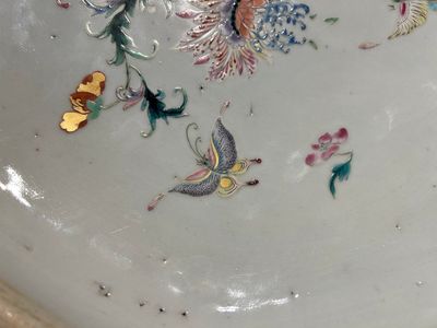 Boîte couverte de forme octogonale en porcelaine de Chine famille rose, rouge de fer et doré, Yongzheng — photo 19