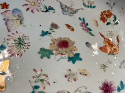 Boîte couverte de forme octogonale en porcelaine de Chine famille rose, rouge de fer et doré, Yongzheng — photo 27
