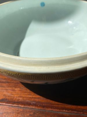 Boîte ronde couverte en porcelaine de Chine famille rose à décor de chauve-souris, sanduo et Shou, marque et époque de Guangxu — photo 14