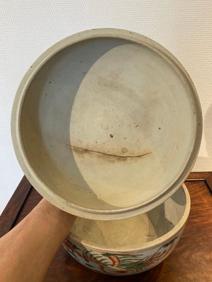 Bol couvert en porcelaine de Chine wucai à décor de phénix, époque Transition — photo 6
