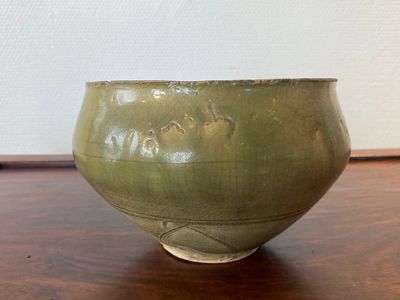 Bol en forme de lotus en porcelaine de Chine céladon de Yaozhou, Song/Yuan — photo 3