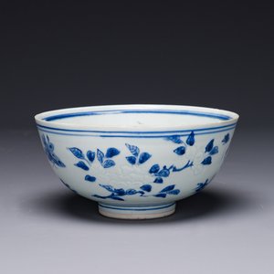 Bol en porcelaine de Chine en bleu et blanc de l'épave Hatcher, époque Transition — photo 1