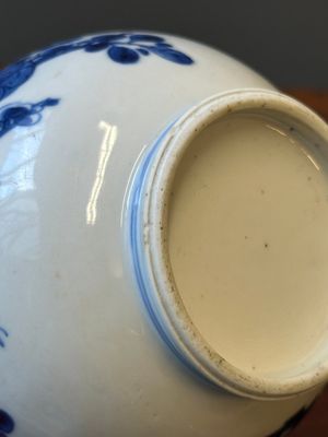 Bol en porcelaine de Chine en bleu et blanc et un vase à monture en argent, marque Shen De Tang Zhi 慎德堂製, Kangxi — photo 20