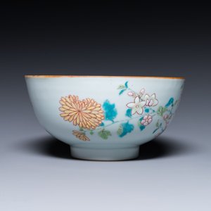 Bol en porcelaine de Chine famille rose à décor floral, Yongzheng — photo 2