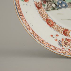 Bord in Chinees porselein, Kakiemon stijl, Qianlong, 18e eeuw — foto 2
