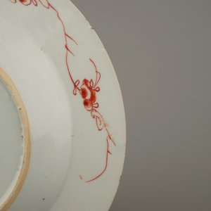 Bord in Chinees porselein, Kakiemon stijl, Qianlong, 18e eeuw — foto 3