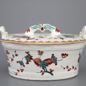 Botervlootje in Delfts doré, Kakiemon stijl, 18e eeuw — foto 1
