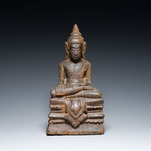 Bouddha assis en bois de teck laqué et partiellement doré, Royaume d'Hanthawaddy, Birmanie, 16ème — photo 2