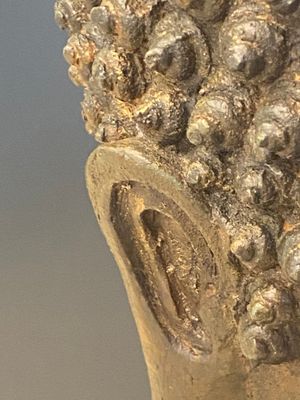 Bouddha en bhumisparsha mudra en bronze, Thaïlande, 18/19ème — photo 4