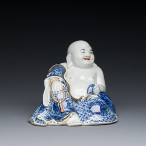 Bouddha en porcelaine de Chine en bleu et blanc, marque de You Lin Ji Zao 游林記造, République — photo 3