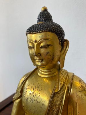 Bouddha Shakyamuni en bronze doré, Chine, probablement Ming — photo 5