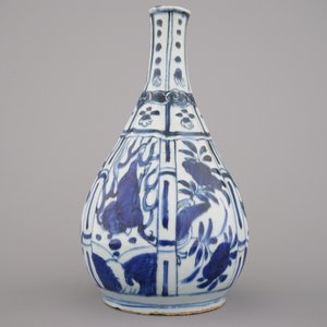 Bouteille Wan-Li, bleu et blanc, à décor de chevaux, Chine, dynastie Ming, 16e — photo 8