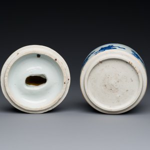 Brûle-encens en porcelaine de Chine en bleu et blanc ko-sometsuke pour le marché japonais au fumeur de pipe sur le couvercle, époque Transition — photo 7