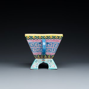 Brûle-parfum archaïque en porcelaine de Chine famille rose, marque et époque de Daoguang — photo 3