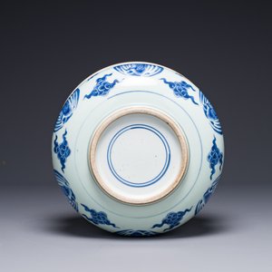 Brûle-parfum en porcelaine de Chine en bleu et blanc à décor de grues, 19ème — photo 3