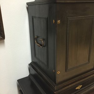 Cabinet en ébène plaqué et cuivre doré, Allemagne du Sud, 17e — photo 10