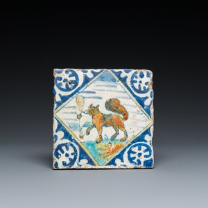 Carreau en majolique polychrome figurant un renard, Anvers ou Middelburg, fin du 16ème — photo 1