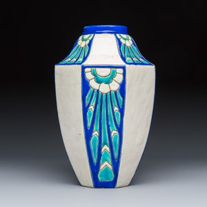 Charles Catteau for Boch Kéramis: An Art Deco crackle-glazed earthenware vase with geometric design — photo 4