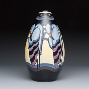 Charles Catteau for Boch Kéramis: An Art Deco matte-glazed earthenware 'Storks' vase — 照片 4