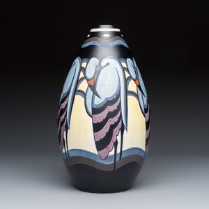 Charles Catteau for Boch Kéramis: An Art Deco matte-glazed earthenware 'Storks' vase — 照片 5