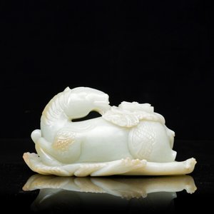 Cheval mythique en jade céladon, Chine, 18ème — photo 2