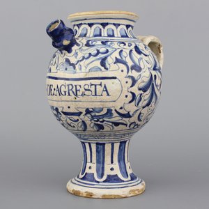 Chevrette de sirop en majolique d'Anvers, bleu et blanc, décor "foglie", env. 1580 — photo 1