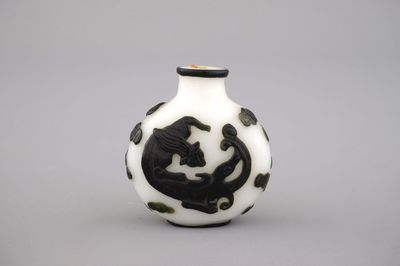 Chinees snuifflesje in gelaagd glas