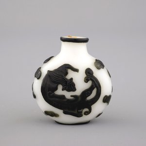 Chinees snuifflesje in gelaagd glas — foto 1