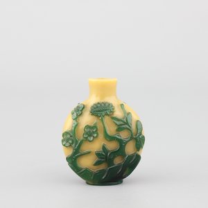 Chinees snuifflesje in gelaagd glas, ca 1800 — foto 1
