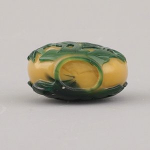 Chinees snuifflesje in gelaagd glas, ca 1800 — foto 2