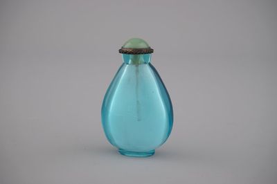 Chinees snuifflesje in glas