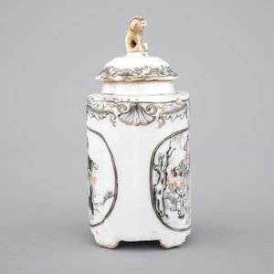Chinese grisaille export porcelain: a tea caddy, saucer and teapot stand, 18th C — foto 5