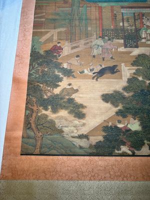 Chinese school: 'A bear breaks into the palace', ink and colour on silk, Qing — 照片 2