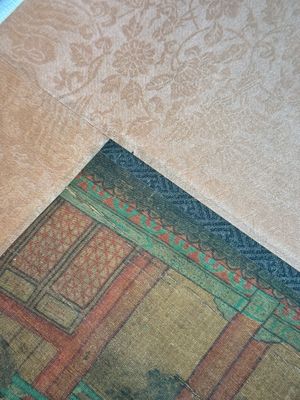Chinese school: 'A bear breaks into the palace', ink and colour on silk, Qing — 照片 24