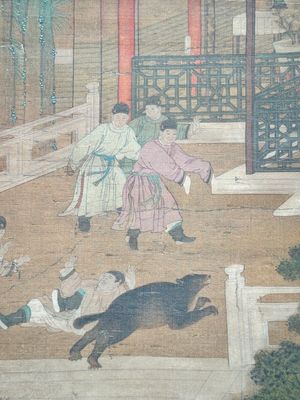 Chinese school: 'A bear breaks into the palace', ink and colour on silk, Qing — 照片 6